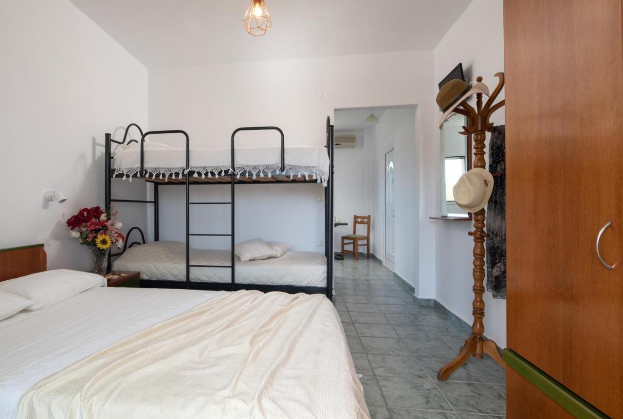 Studios Halkia Торони Экстерьер фото